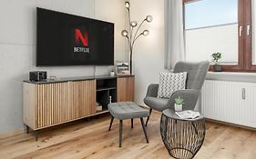Fenjoy Design Studio Apartment
